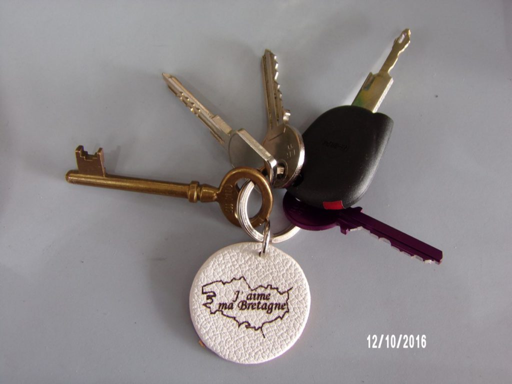 Copie de clés plates – Reproduction de clés plates à Strasbourg -  CORDONNERIE EXPRESS SEVER - CORDONNERIE EXPRESS SEVER